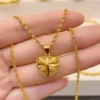 قلادة شبيه الذهب